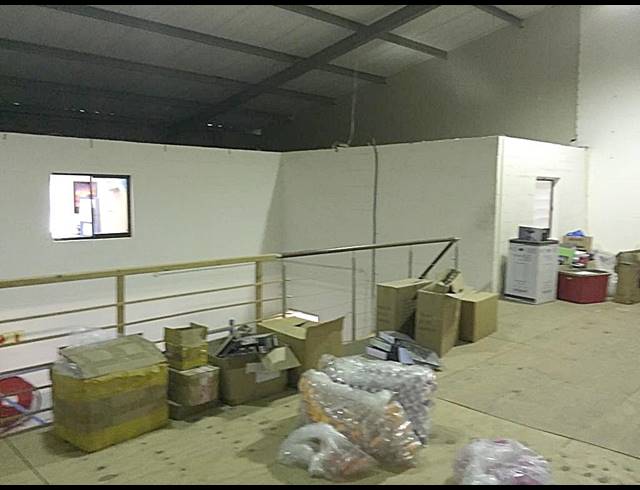 240M² FACTORY RENTED IN WESTLAKE
